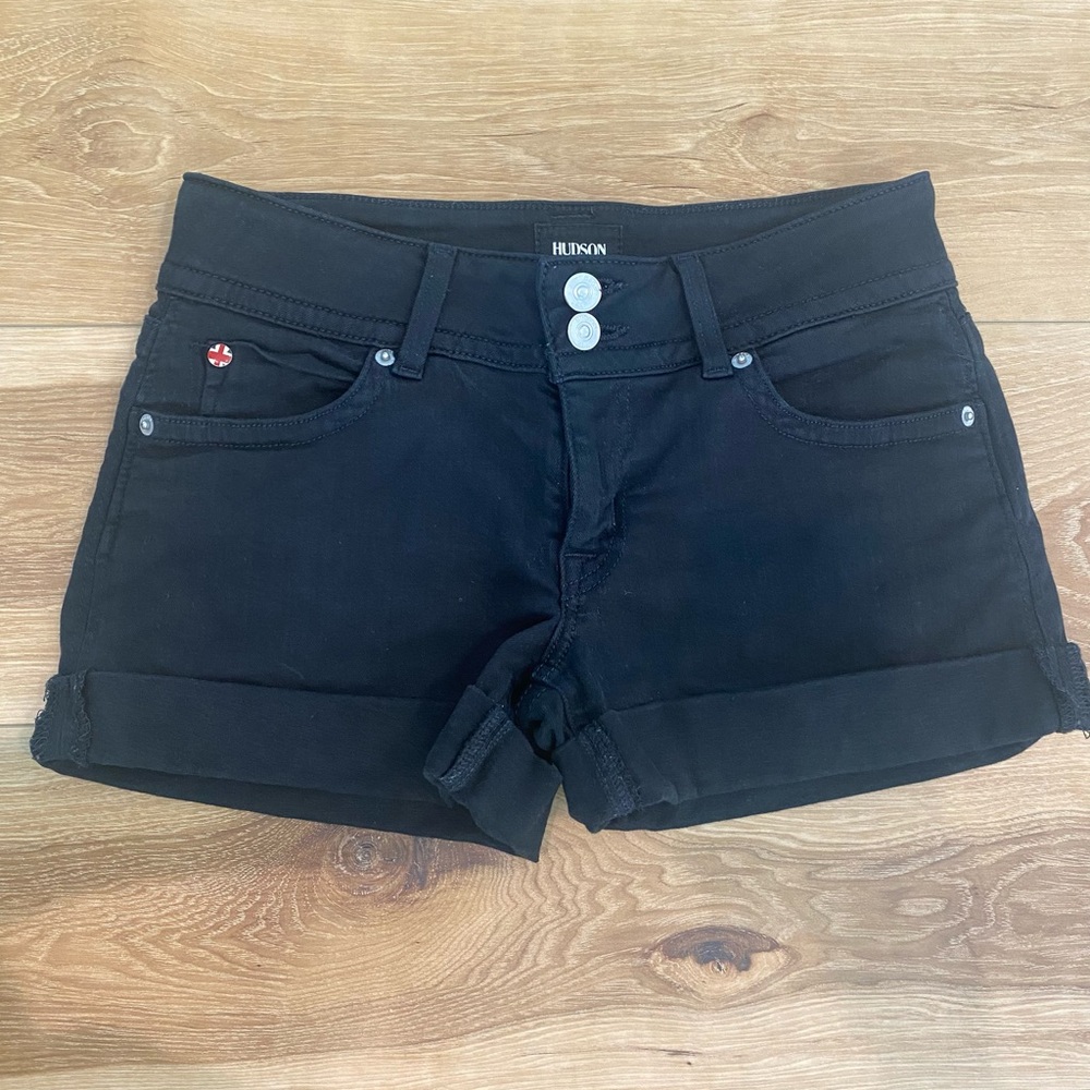 Hudson Black Ruby Shorts Sz 25